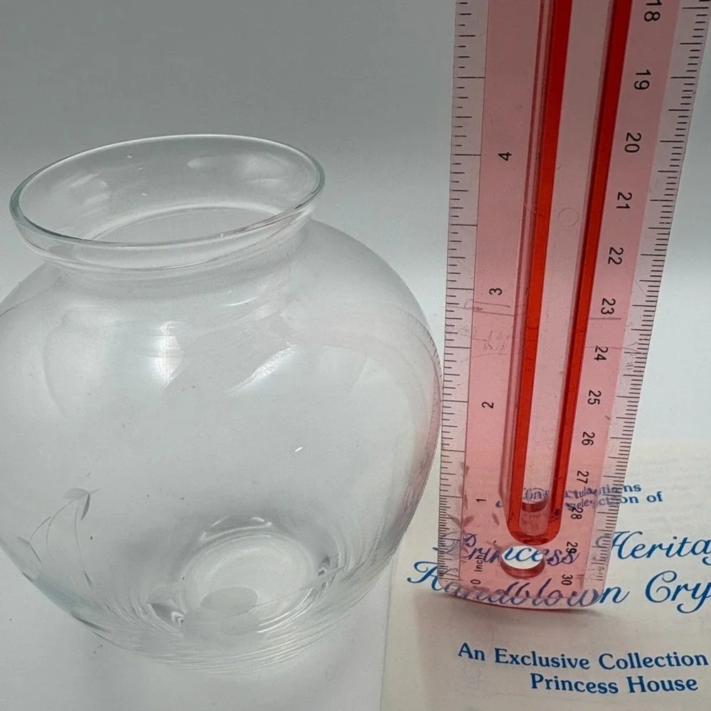 Princess House Inc Heritage Collection 411 Handblown Etched Accent‎ Vase